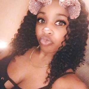 Meet your Posher, Clyy